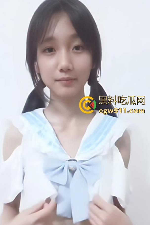 湖北轻工职业学院清纯学妹【刘尹美】裸聊视频曝光,白月光女友化身反差母狗,三点全漏纤手揉捏美乳,真嫩啊! 第2张 湖北轻工职业学院清纯学妹【刘尹美】裸聊视频曝光,白月光女友化身反差母狗,三点全漏纤手揉捏美乳,真嫩啊! 第2张