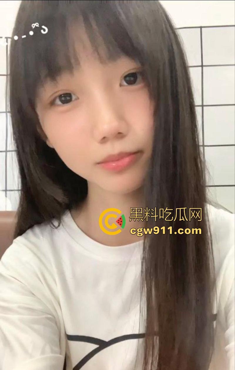 湖北轻工职业学院清纯学妹【刘尹美】裸聊视频曝光,白月光女友化身反差母狗,三点全漏纤手揉捏美乳,真嫩啊! 第3张 湖北轻工职业学院清纯学妹【刘尹美】裸聊视频曝光,白月光女友化身反差母狗,三点全漏纤手揉捏美乳,真嫩啊! 第3张