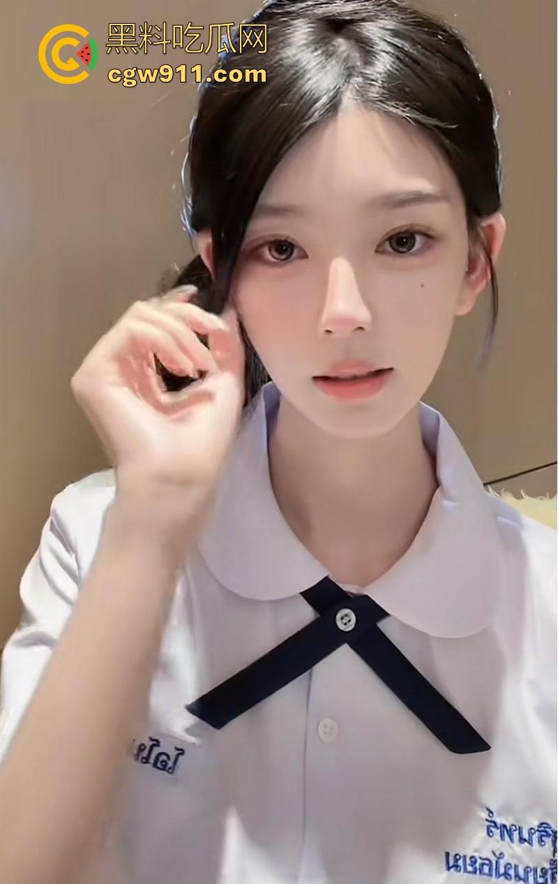 抖音御姐网红【ally】38岁饥渴少妇，收下爱豆韩奎真礼物，不惜为爱冲锋跨国送逼，真是爱情冲昏了头脑！  第8张