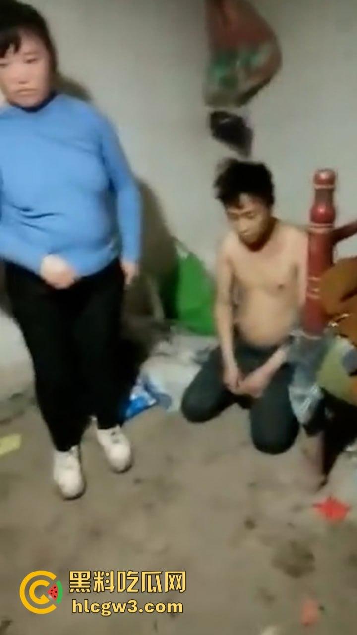 都是骚贱代言人！大型真实捉奸现场合集：铁打的小三 流水的逼 不变的女人改不了的骚  第3张