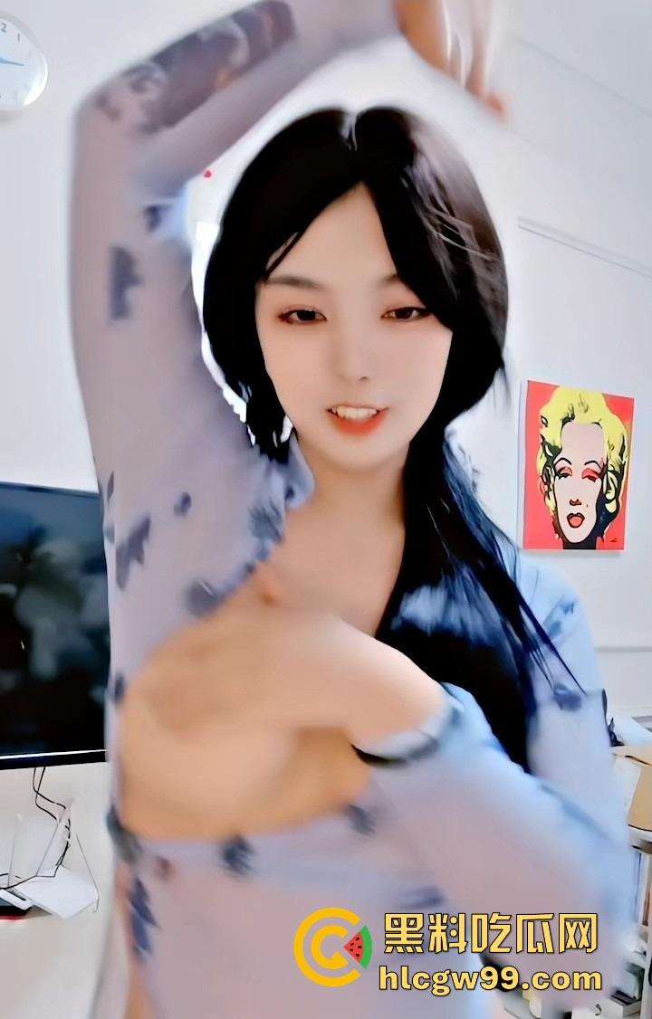 四川传媒大学小仙女【杨晓琳】化身青楼女子露点古风骚舞勾引大哥,舞蹈生再就业真他妈会玩! 第16张 四川传媒大学小仙女【杨晓琳】化身青楼女子露点古风骚舞勾引大哥,舞蹈生再就业真他妈会玩! 第16张