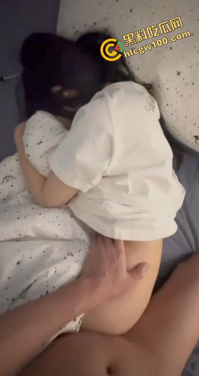 百色职业学院清纯甜美女神【王涵曦】被带坏调成反差母狗，约操大哥口爱爆怼骚逼娇喘！独家曝光流出！  第7张