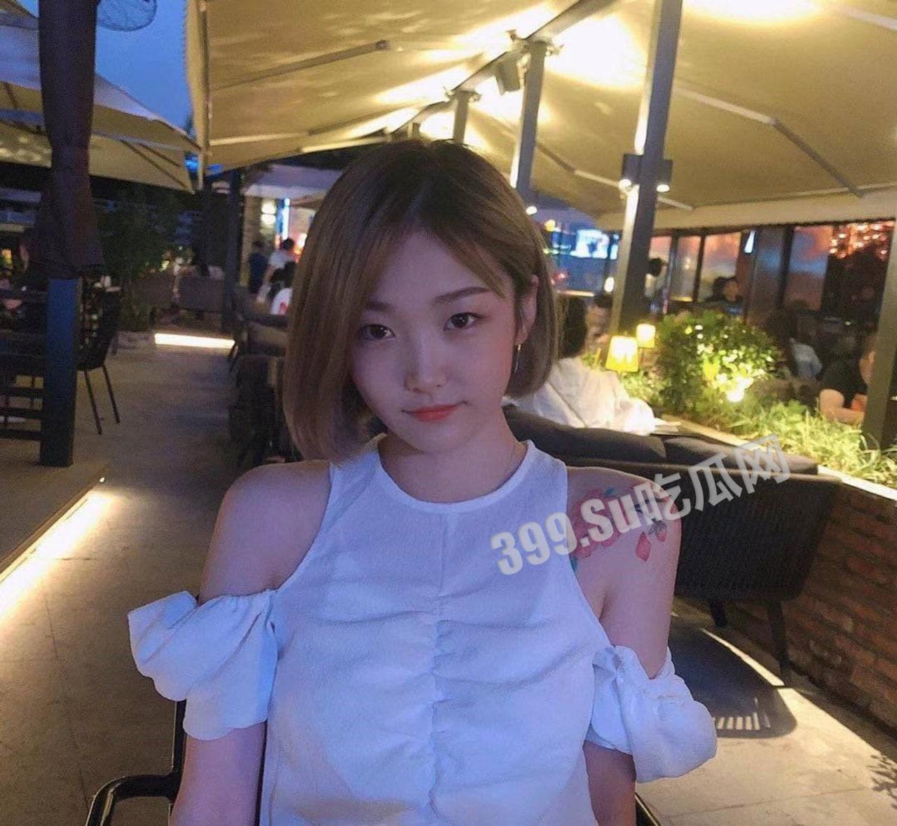 【超精品泄密】上海富家千金遭前任曝光 深喉吃屌淫靡喘息 反差婊听到要肏穴瞬间兴奋  第1张