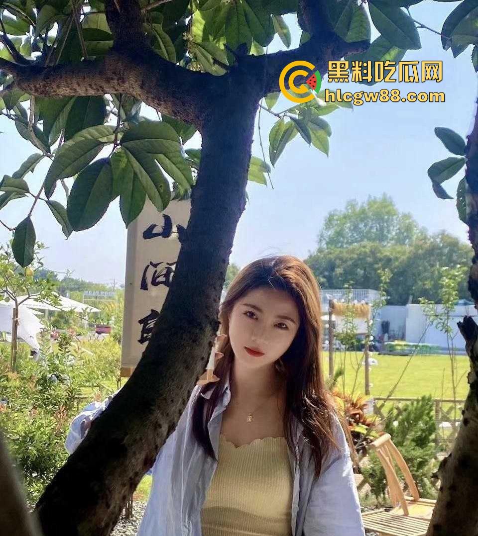 富二代真实约炮 25岁气质舞蹈老师【颜敏敏】颜值高叫床声好听 生活照对比真的太反差了！  第1张