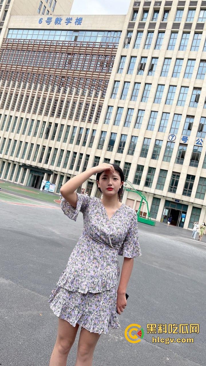 重庆航天职业技术学院班花『黄欣弦』被玩弄调教视频流出！敏感体质高潮痉挛，淫叫不断直呼受不了！  第3张