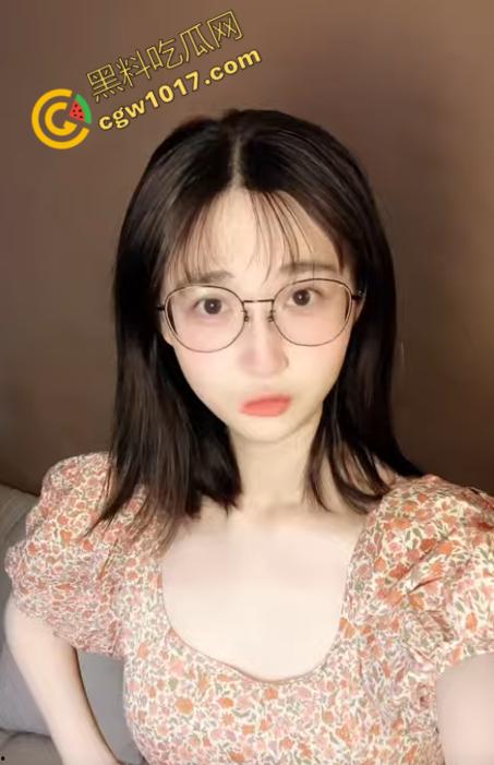 叛国媚黑婊【七七叭叭】大肆宣传辱国事件,前男友爱国怒曝骚逼当母狗的日子,被大鸡巴爆操内射视频全网疯传 第9张 叛国媚黑婊【七七叭叭】大肆宣传辱国事件,前男友爱国怒曝骚逼当母狗的日子,被大鸡巴爆操内射视频全网疯传 第9张