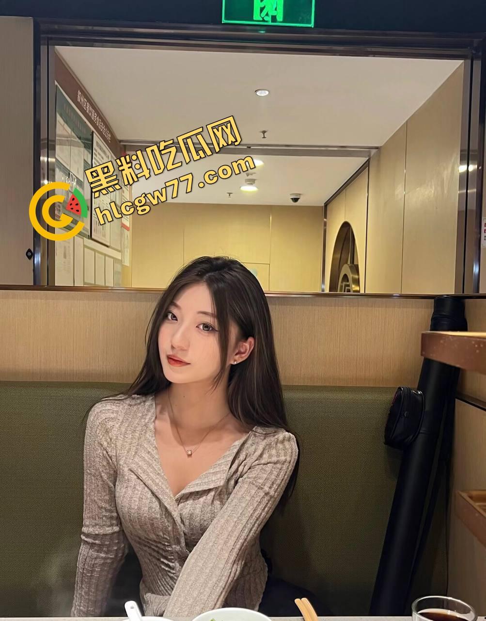 川音舞蹈系校花【王雨琪】笑死人，被包养了还要立牌坊，舔金主屁眼舔得比技师还专业！  第3张