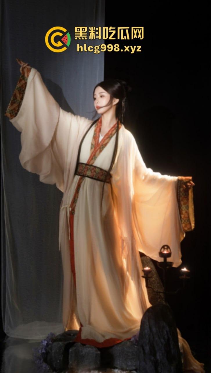 “溜狗呢”吴欣蔓指名道姓要手撕渣男赵珂!今天不痛不痒发一条“喝多了” 第10张 “溜狗呢”吴欣蔓指名道姓要手撕渣男赵珂!今天不痛不痒发一条“喝多了” 第10张