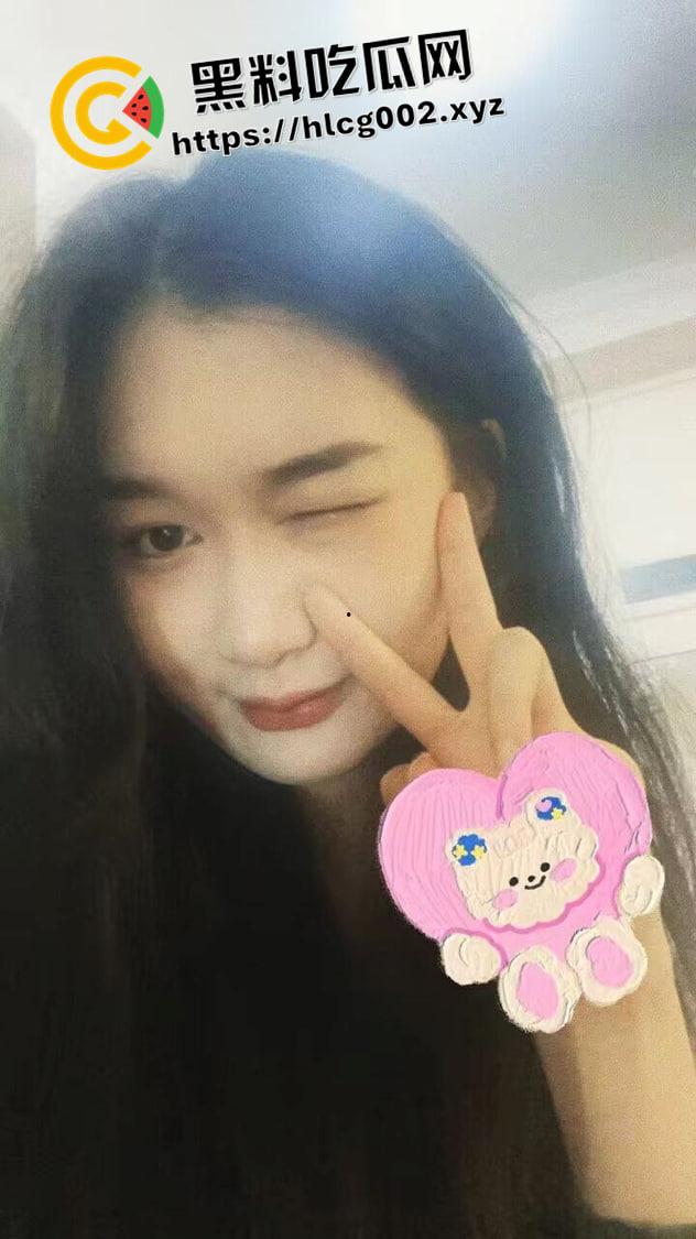 哈尔滨00后反差婊【王梓栖】实名曝光异地恋期间偷吃还录像  蕾丝眼罩情趣play 不愧是玩剧本杀的 第3张