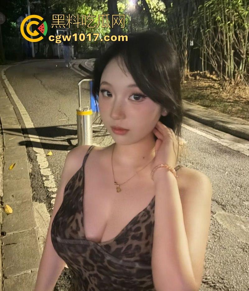 广西大学极品御姐【林瑶】约炮师弟视频曝光,黑丝连体服裹身勾勒完美曲线,口交吞屌多体位激情爆操! 第2张 广西大学极品御姐【林瑶】约炮师弟视频曝光,黑丝连体服裹身勾勒完美曲线,口交吞屌多体位激情爆操! 第2张