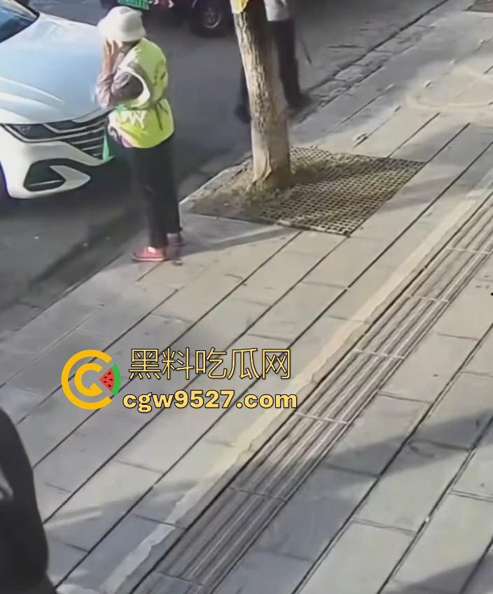 长春商店老板娘好心帮扶,反遭讹诈和辱骂,现在这社会呀真不能去乱扶别人,一讹起来你解释不清! 第5张 长春商店老板娘好心帮扶,反遭讹诈和辱骂,现在这社会呀真不能去乱扶别人,一讹起来你解释不清! 第5张