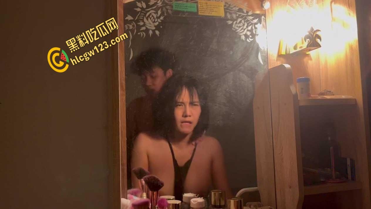 极品巨乳嫩妹遭渣男泄密，奶子又大又挺又圆，被操的时候表情风骚，淫叫不断！  第6张