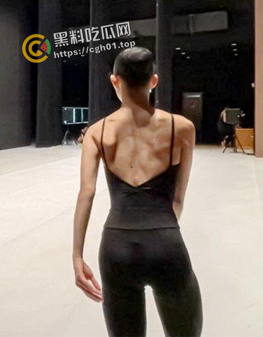 南韩美女健身教练  极品身材 身上写满字被肌肉男爆操 完美的韩国棒子肉便器 第7张