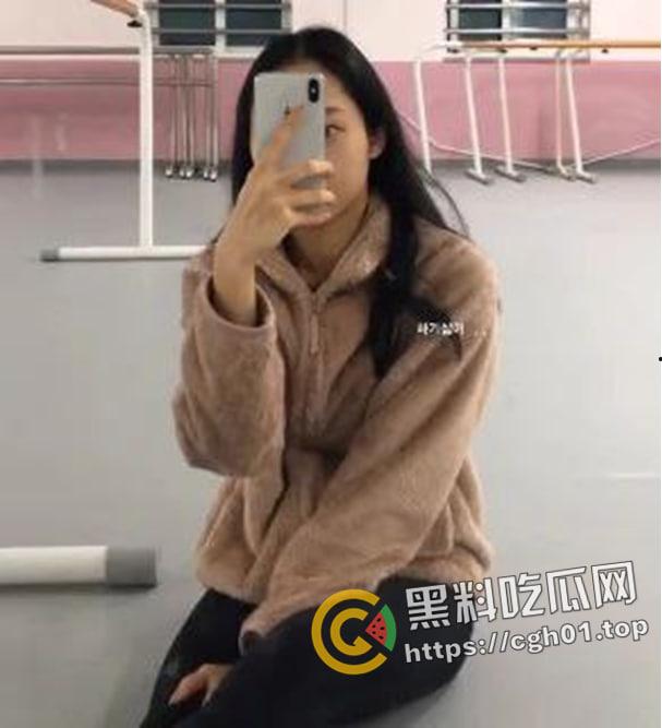 南韩美女健身教练  极品身材 身上写满字被肌肉男爆操 完美的韩国棒子肉便器 第20张