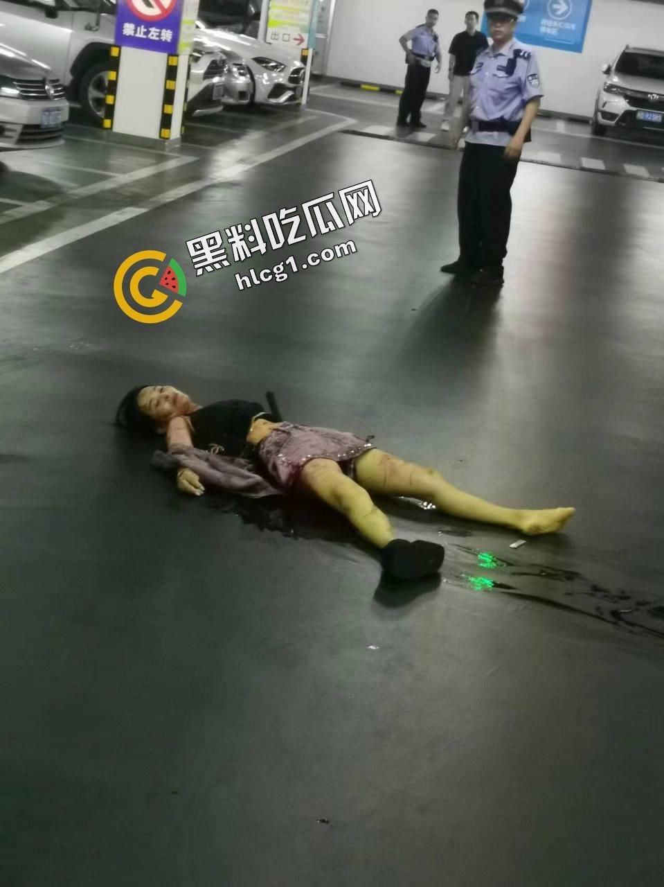 宝龙广场地下室 初中生为买九号电动车 竟对自己妈妈痛下杀手 数捅几十刀 第1张 宝龙广场地下室 初中生为买九号电动车 竟对自己妈妈痛下杀手 数捅几十刀 第1张
