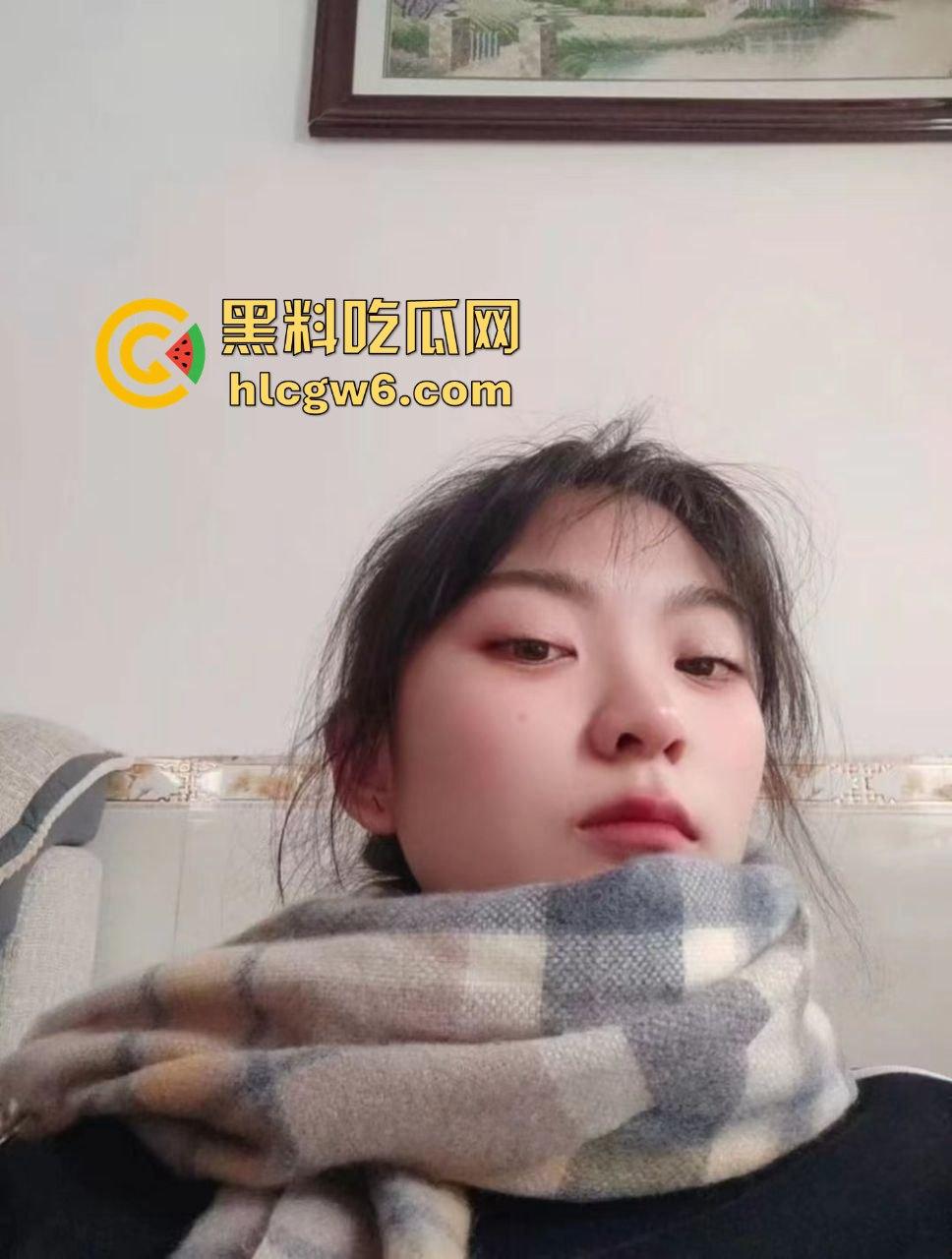 贵州财经大学商务英语大一学生【常雪】私密视频流出!想不到私下是巨乳白虎 第6张 贵州财经大学商务英语大一学生【常雪】私密视频流出!想不到私下是巨乳白虎 第6张