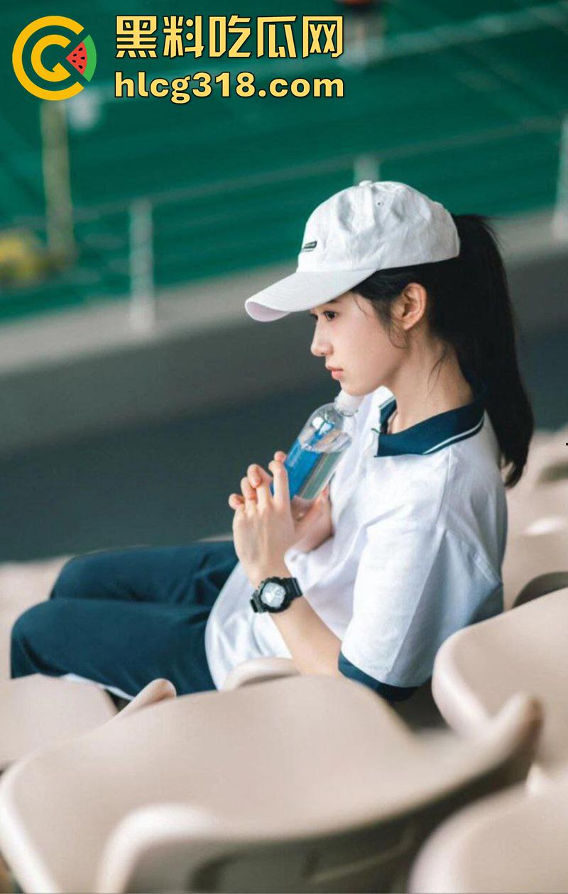 清纯女神竟是反差骚逼!长江师范校花【杨欣欣】,邀请群友观看特斯拉车震直播,无套内射给操哭了 ! 第5张 清纯女神竟是反差骚逼!长江师范校花【杨欣欣】,邀请群友观看特斯拉车震直播,无套内射给操哭了 ! 第5张