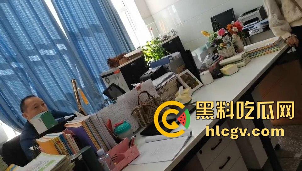 宜宾江安教师事件闹大!县政府限制老师自由,管教书的,放任直播傻逼? 第1张 宜宾江安教师事件闹大!县政府限制老师自由,管教书的,放任直播傻逼? 第1张