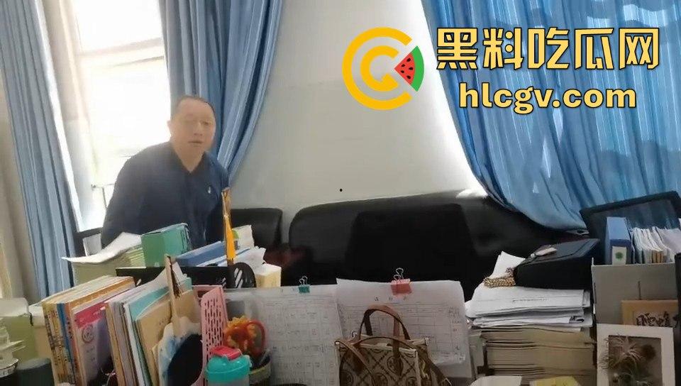 宜宾江安教师事件闹大!县政府限制老师自由,管教书的,放任直播傻逼? 第2张 宜宾江安教师事件闹大!县政府限制老师自由,管教书的,放任直播傻逼? 第2张