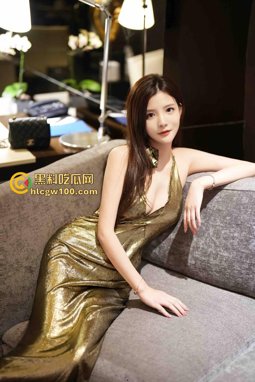 深圳罗湖换妻神人『fordr』高铁露出预热，酒店变身榨汁机，边吃老公鸡巴边被单男狂插，这骚嘴输出真顶！  第6张