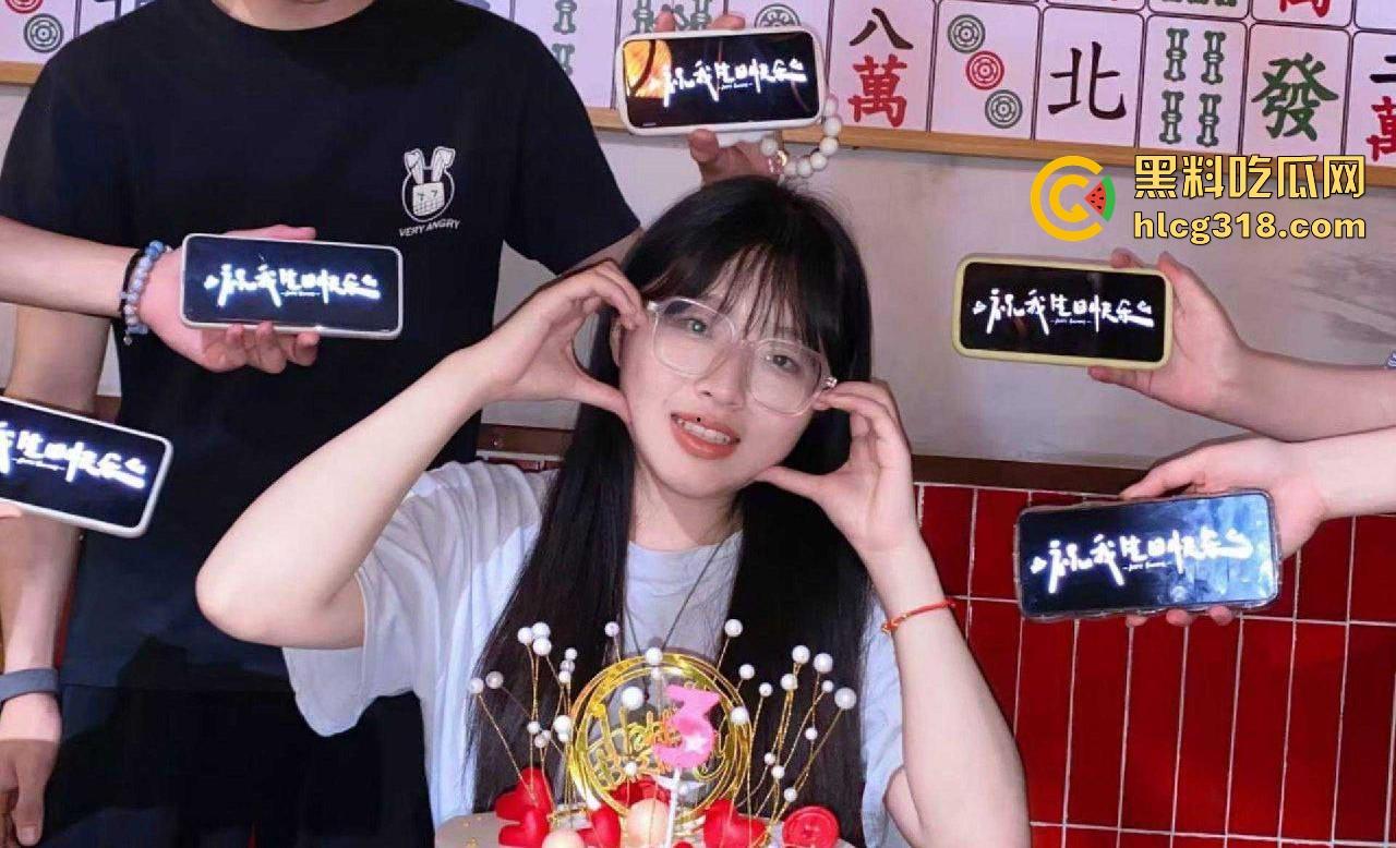 长春医科大学眼镜学妹【陈琳琳】约炮视频曝光，极品反差尤物听命主人，各种姿势打桩爆操，淫叫不断！  第2张