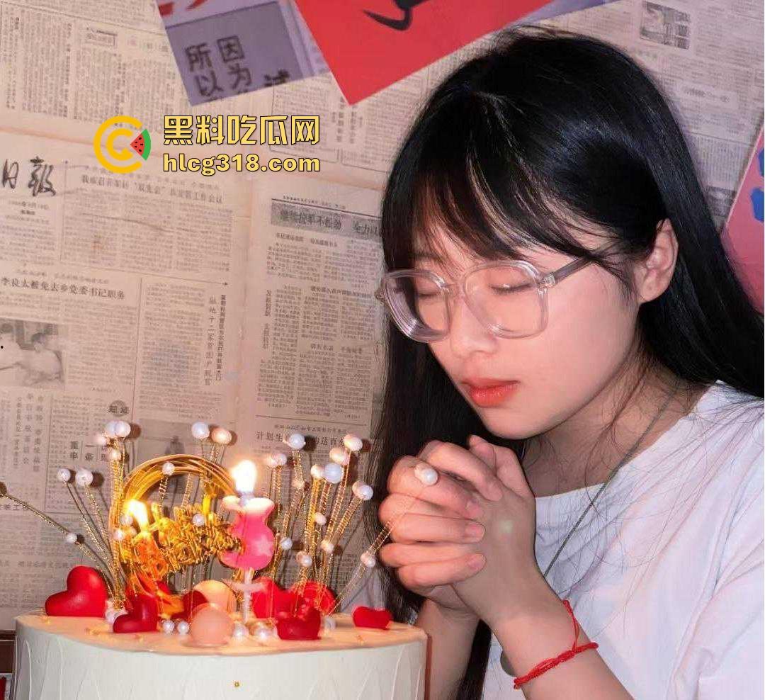 长春医科大学眼镜学妹【陈琳琳】约炮视频曝光，极品反差尤物听命主人，各种姿势打桩爆操，淫叫不断！  第4张