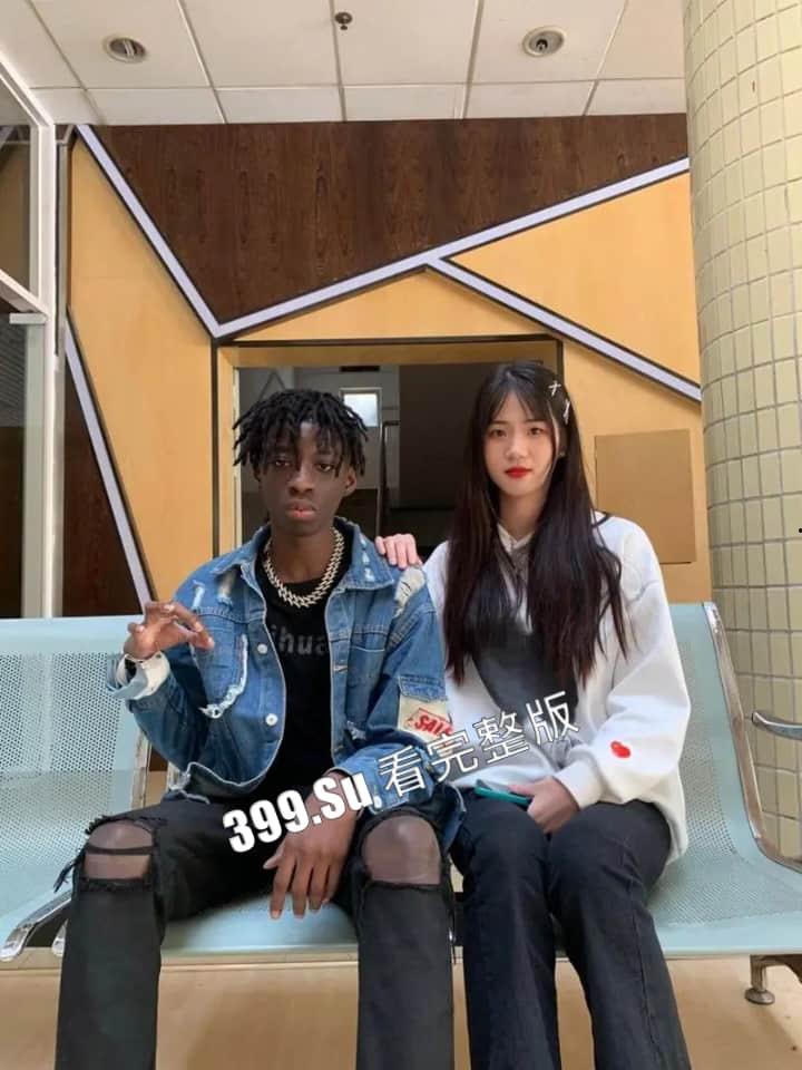 广东外语学院 林雨萌 宾馆和黑鬼留学生操逼被偷拍  不雅视频流出 第3张