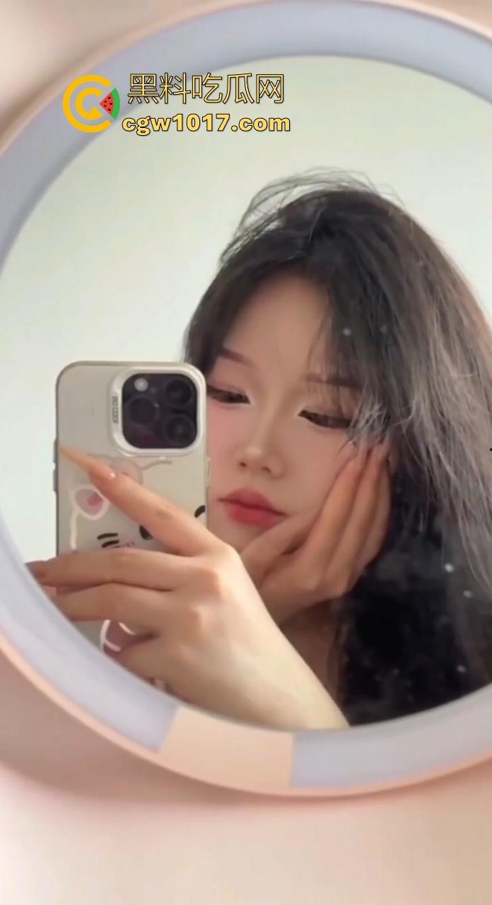 21世纪最伟大的职业台球助教！挽救了很多无知少女，也启蒙了很多少男，让我们好好重温一下那些经典名媛战役吧！  第6张