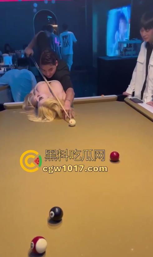 21世纪最伟大的职业台球助教！挽救了很多无知少女，也启蒙了很多少男，让我们好好重温一下那些经典名媛战役吧！  第8张