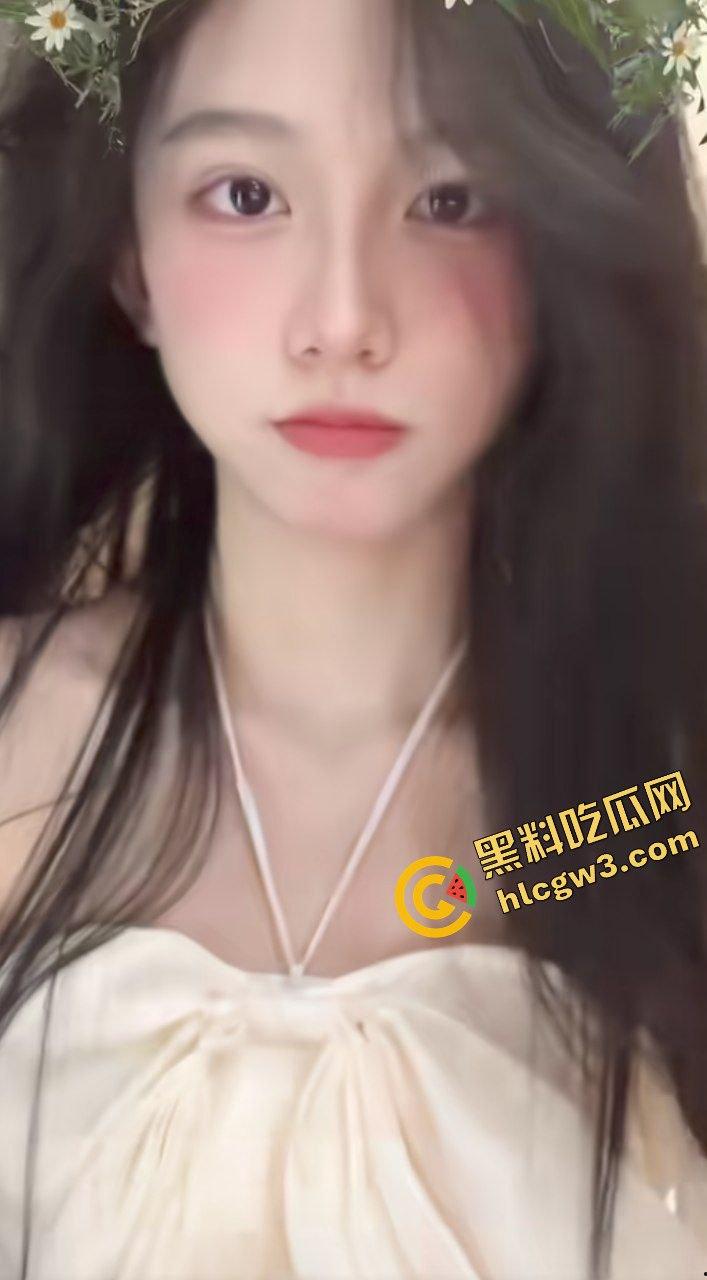 江苏反差婊社会骚鸡【谢丽】wx日常约炮弟弟 骗金又骗精 吐舌头爆干骚逼!原创独家流出! 第2张 江苏反差婊社会骚鸡【谢丽】wx日常约炮弟弟 骗金又骗精 吐舌头爆干骚逼!原创独家流出! 第2张