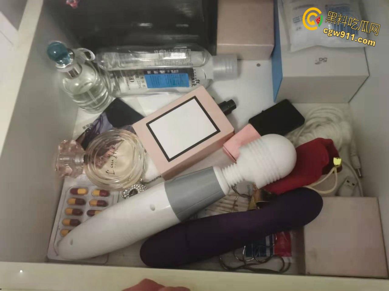 陕西师范大学【王萌萌】,被大叔pua微信调教,狗链乳环户外露出,穿上情趣内衣被花样猛操嫩穴 ! 第5张 陕西师范大学【王萌萌】,被大叔pua微信调教,狗链乳环户外露出,穿上情趣内衣被花样猛操嫩穴 ! 第5张