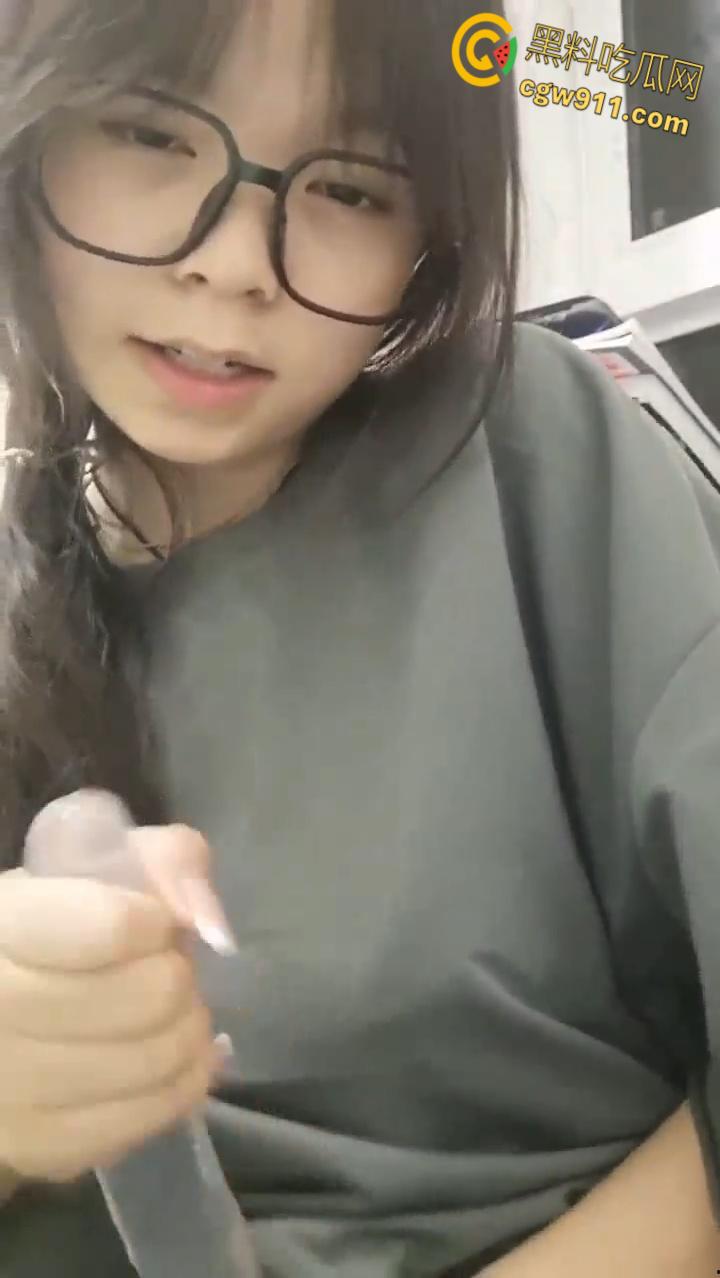 陕西师范大学【王萌萌】,被大叔pua微信调教,狗链乳环户外露出,穿上情趣内衣被花样猛操嫩穴 ! 第8张 陕西师范大学【王萌萌】,被大叔pua微信调教,狗链乳环户外露出,穿上情趣内衣被花样猛操嫩穴 ! 第8张