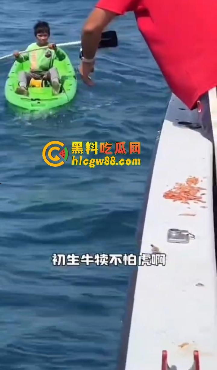离谱!赤岭男孩出海钓鱿鱼睡着了,一觉漂到三亚?整整漂了一天一夜,简直海上版睡美人! 第6张 离谱!赤岭男孩出海钓鱿鱼睡着了,一觉漂到三亚?整整漂了一天一夜,简直海上版睡美人! 第6张