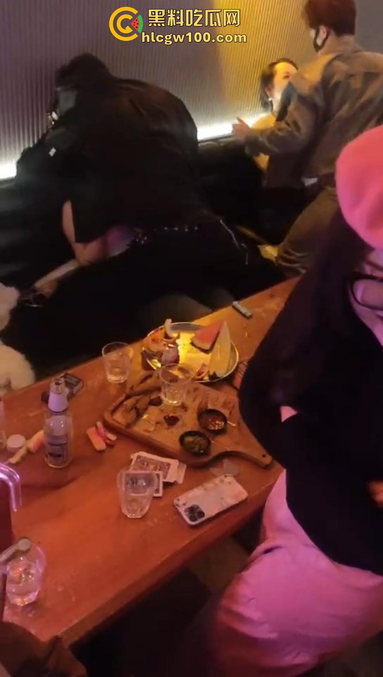 不羡鸳鸯不羡仙,只羡富婆每一天,王婆天选男模开局撒钱招呼肌肉,淫乱派对全程狂嗨,富婆的快乐你想不到! 第6张 不羡鸳鸯不羡仙,只羡富婆每一天,王婆天选男模开局撒钱招呼肌肉,淫乱派对全程狂嗨,富婆的快乐你想不到! 第6张