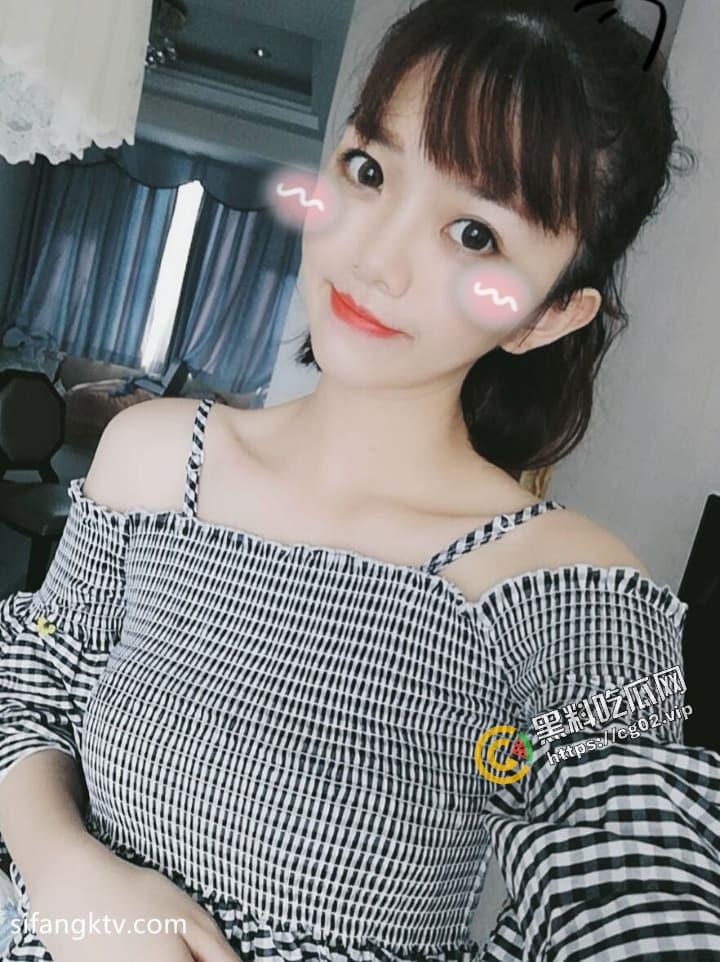 极品反差婊【李欣】被男友调教，做爱中语音套路追求者，模拟做爱过程，咦人还怪好的，让舔狗也有参与感  第3张