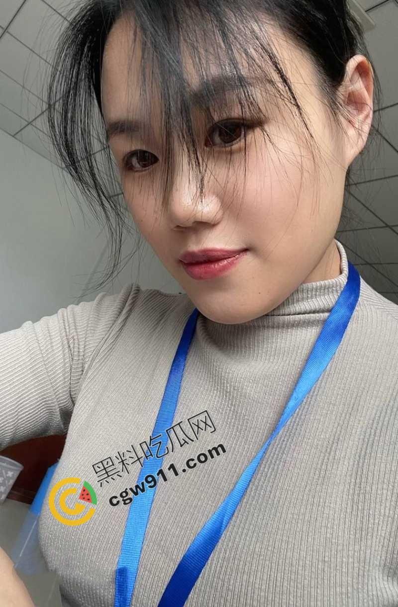 太原公务员人妻【赵婷婷】网络风骚反被威胁,肥臀骚穴被爆操的视频曝光,老公蒙在鼓里濒临崩溃 第1张 太原公务员人妻【赵婷婷】网络风骚反被威胁,肥臀骚穴被爆操的视频曝光,老公蒙在鼓里濒临崩溃 第1张