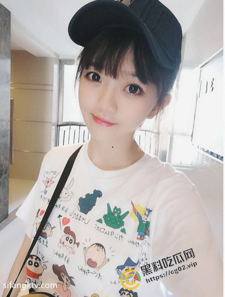 极品反差婊【李欣】被男友调教，做爱中语音套路追求者，模拟做爱过程，咦人还怪好的，让舔狗也有参与感  第10张