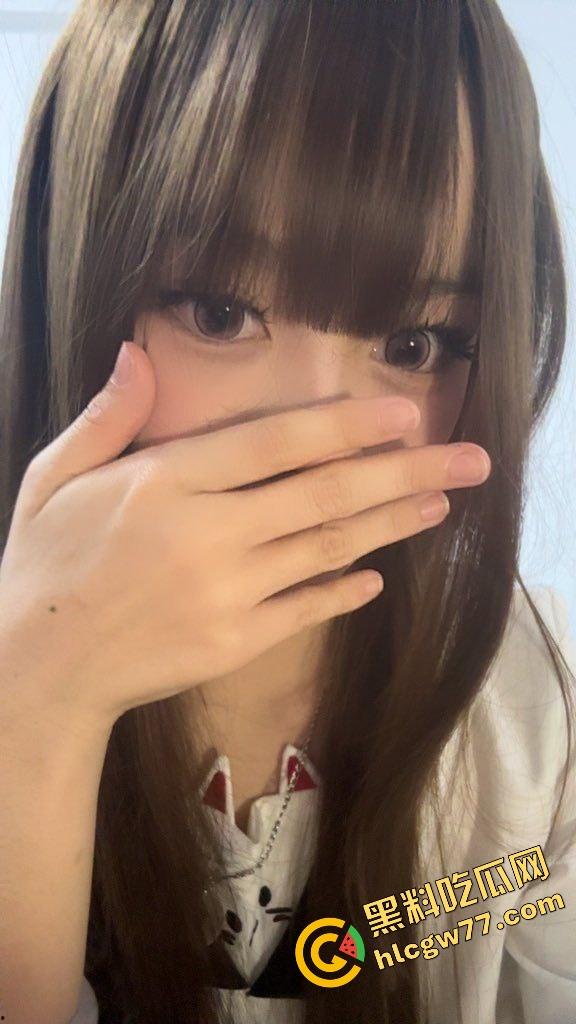 外表卡哇伊，内里母狗命，合肥女高『娜美』撅屁股掰嫩穴，被小哥操成奶子缩水狗，反差贼他妈顶！  第7张