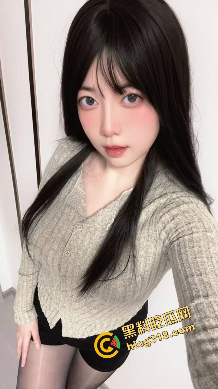 长沙体育学院『杨萌』大屁屁被猛操后入名场面，鸡巴被夹得噗噗响，猛撞十分钟精液全射屁沟里！  第1张