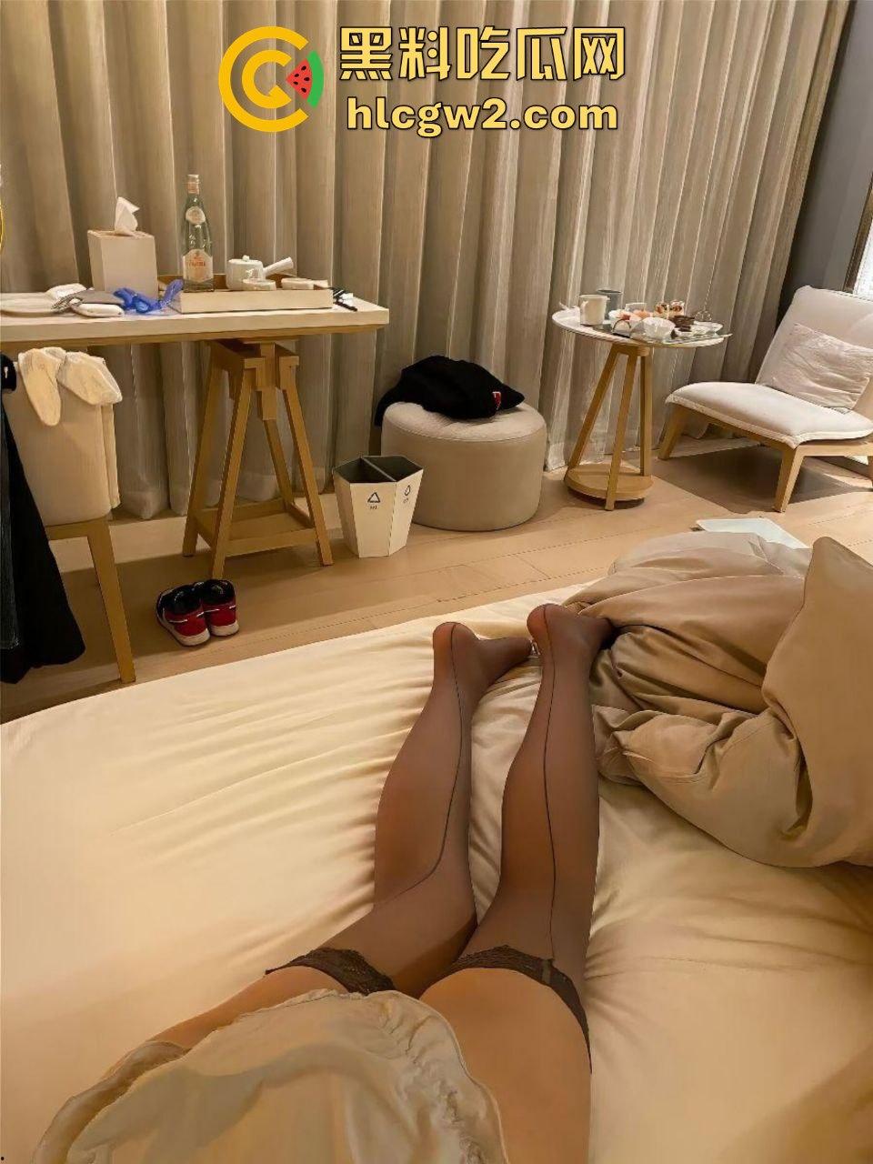 陌陌撩骚一年终得手！已婚少妇『邝雪婉』偷吃被拍，全程录像发出共享 吃饱不忘兄弟喝汤真仗义！  第12张