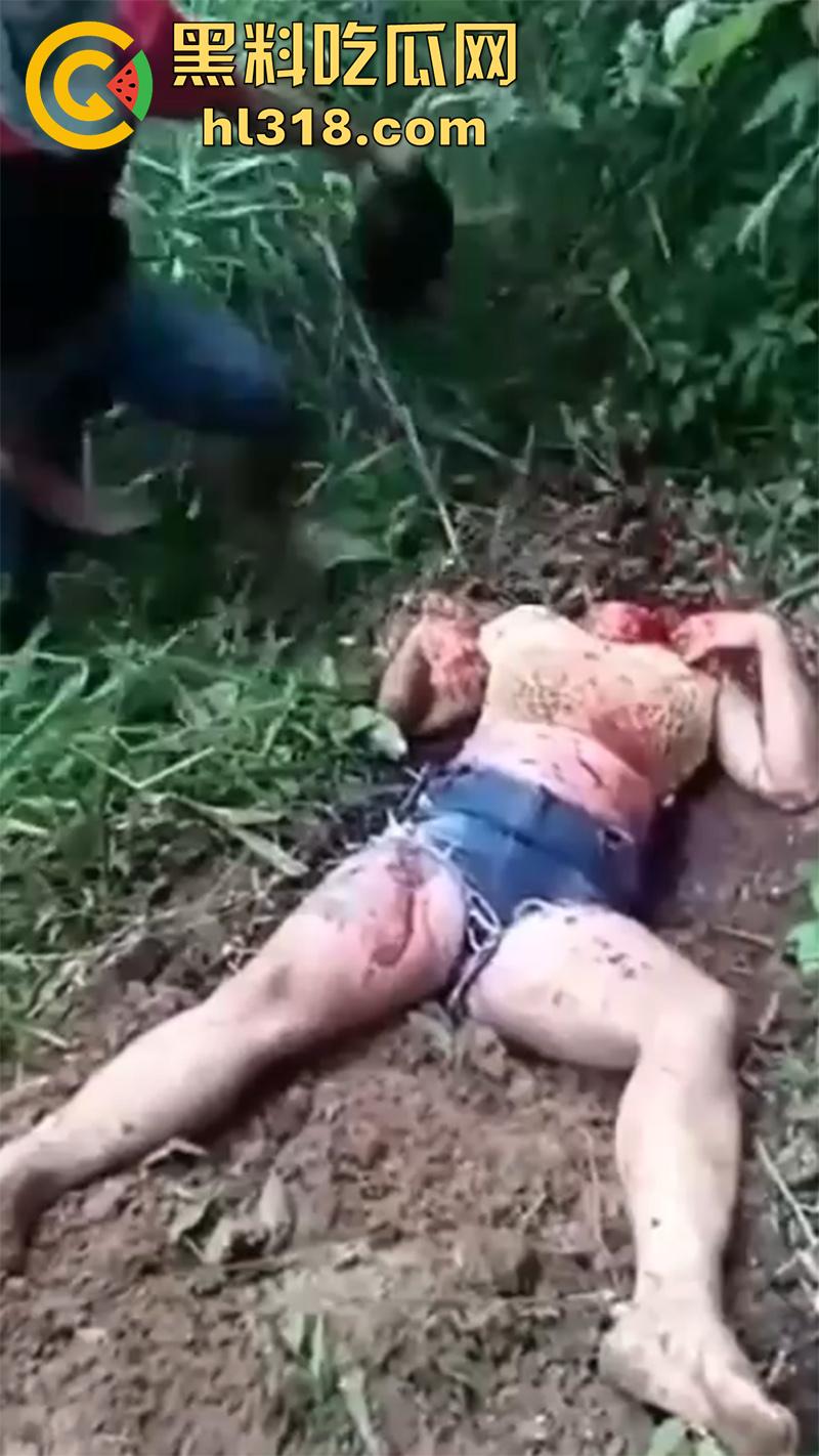 暗网重量级恐怖合集,极品美女被天葬剁碎,男女主播直播自杀,变态汉尼拔割奶吃肉,真实拍摄恐怖至极! 第3张 暗网重量级恐怖合集,极品美女被天葬剁碎,男女主播直播自杀,变态汉尼拔割奶吃肉,真实拍摄恐怖至极! 第3张