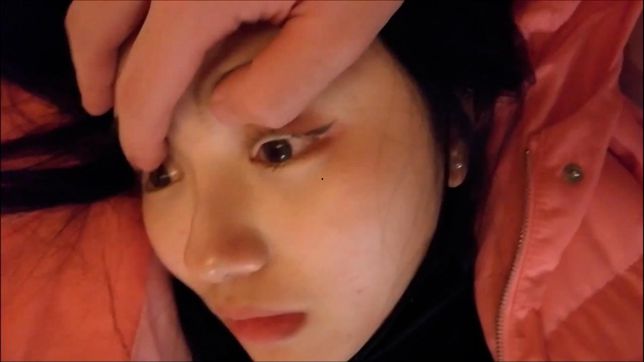 迷奸抖音上吊到的学生妹 太漂亮了 直接下药迷倒  粉嫩的小穴跟没开发过一样 第5张