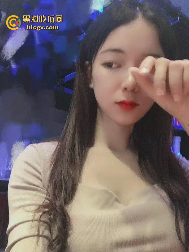 马来西亚博士巨乳反差美女 不雅视频流出 圆润双峰勾人心神 粉嫩乳头奶香四溢  第5张