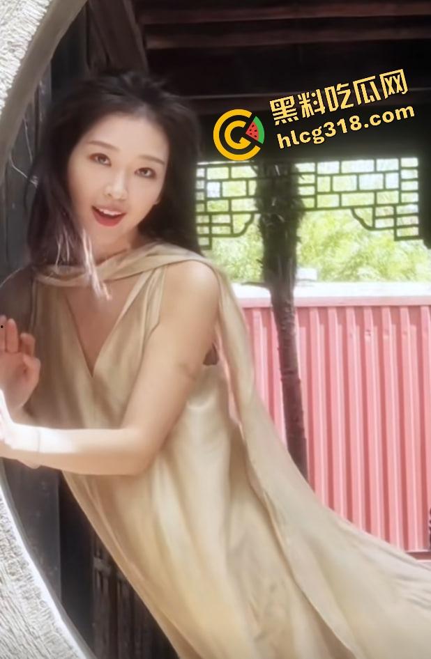 短剧女演员『腾泽文』聊天记录被爆出秒删，剧组夫妻戏玩到现实早期潜规则视频被扒出，微博热搜疯狂控评！  第12张