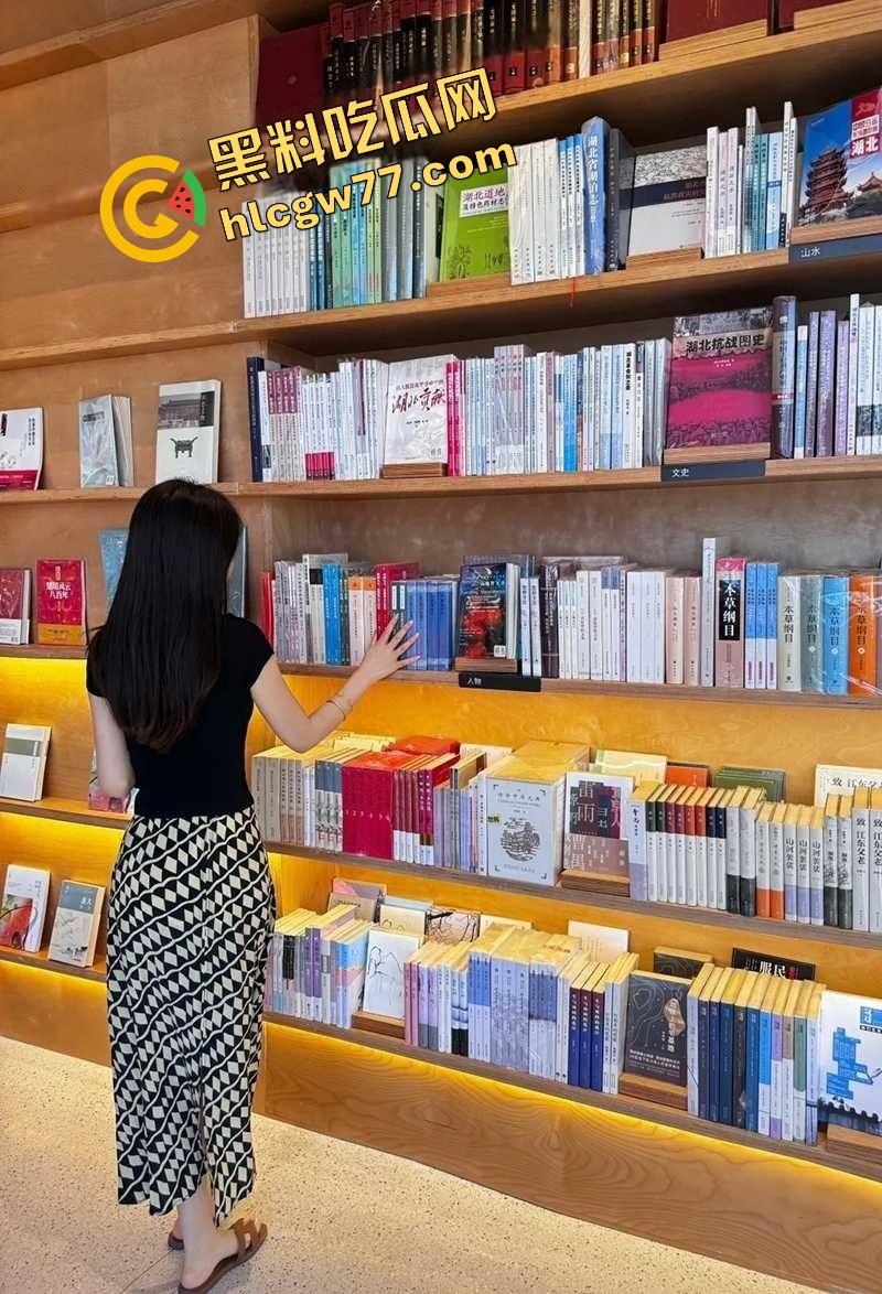 石家庄科信学院校花【蒋文玥】高冷仙女实录露脸被操，淫得像条街边母狗！  第2张