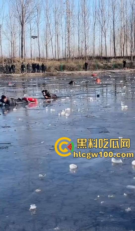 唐山玉田冰钓场惊爆巨祸!多人瞬间落水,冰面坍塌酿惨剧,生死瞬间引关注 第7张 唐山玉田冰钓场惊爆巨祸!多人瞬间落水,冰面坍塌酿惨剧,生死瞬间引关注 第7张
