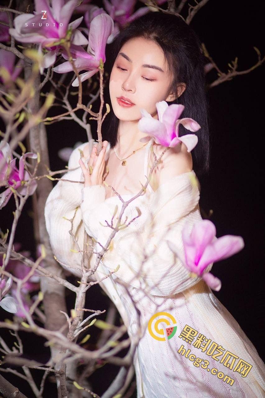 【一颗榴莲】福利姬8月露点自拍视频泄密！性感反差引发热议  第6张