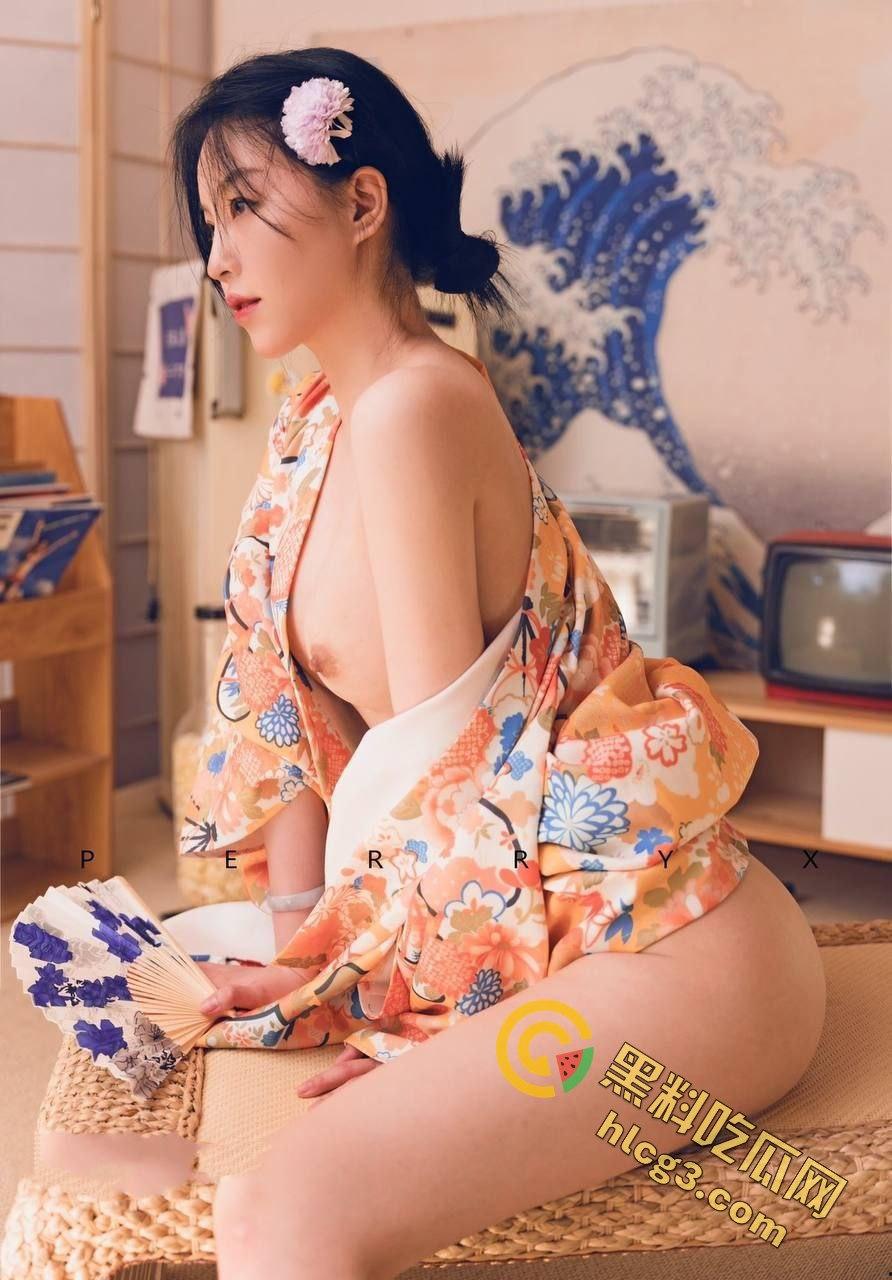 【一颗榴莲】福利姬8月露点自拍视频泄密！性感反差引发热议  第11张