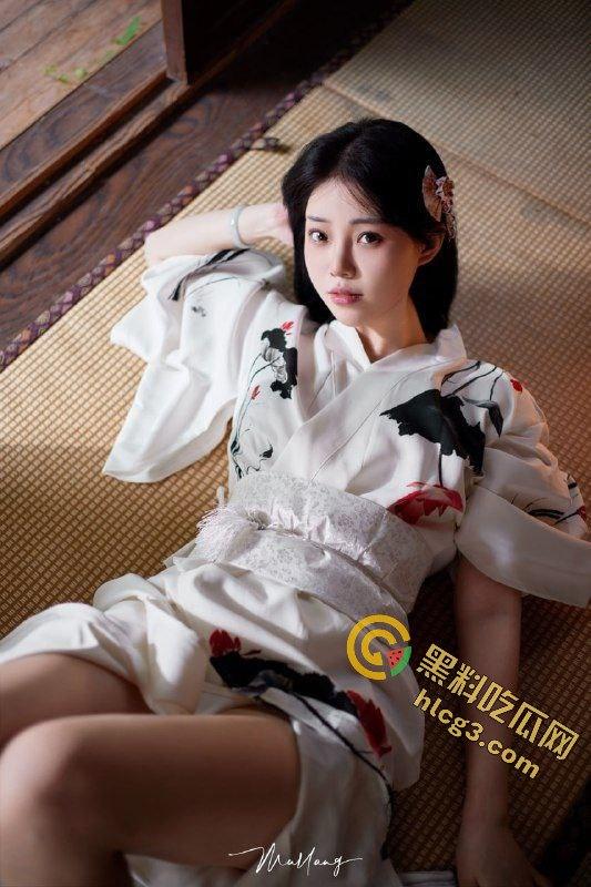 【一颗榴莲】福利姬8月露点自拍视频泄密！性感反差引发热议  第15张