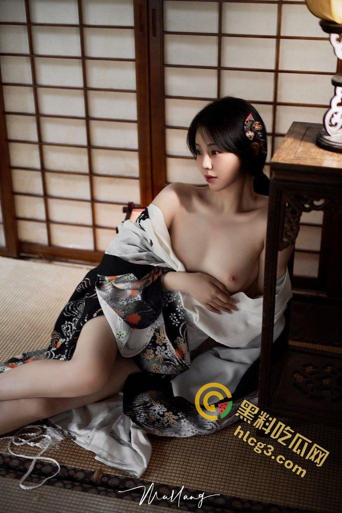 【一颗榴莲】福利姬8月露点自拍视频泄密！性感反差引发热议  第17张